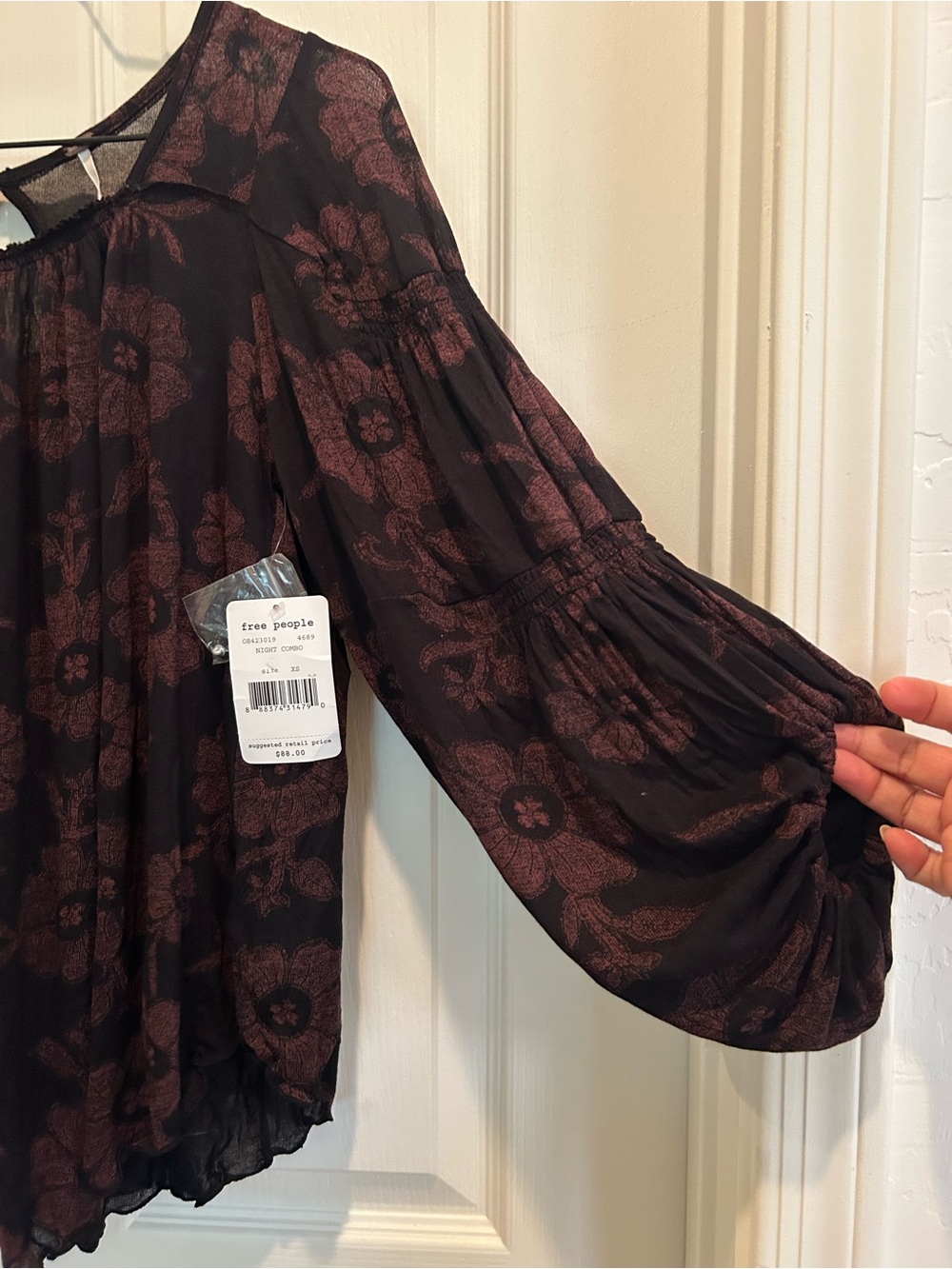 Free People Black & Burgundy Floral Peasant Tunic - Picture 4 of 6